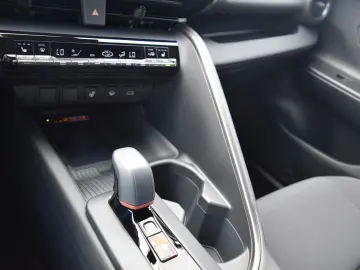 C-HR Plug-In Hybrid FWD Team Deutschland