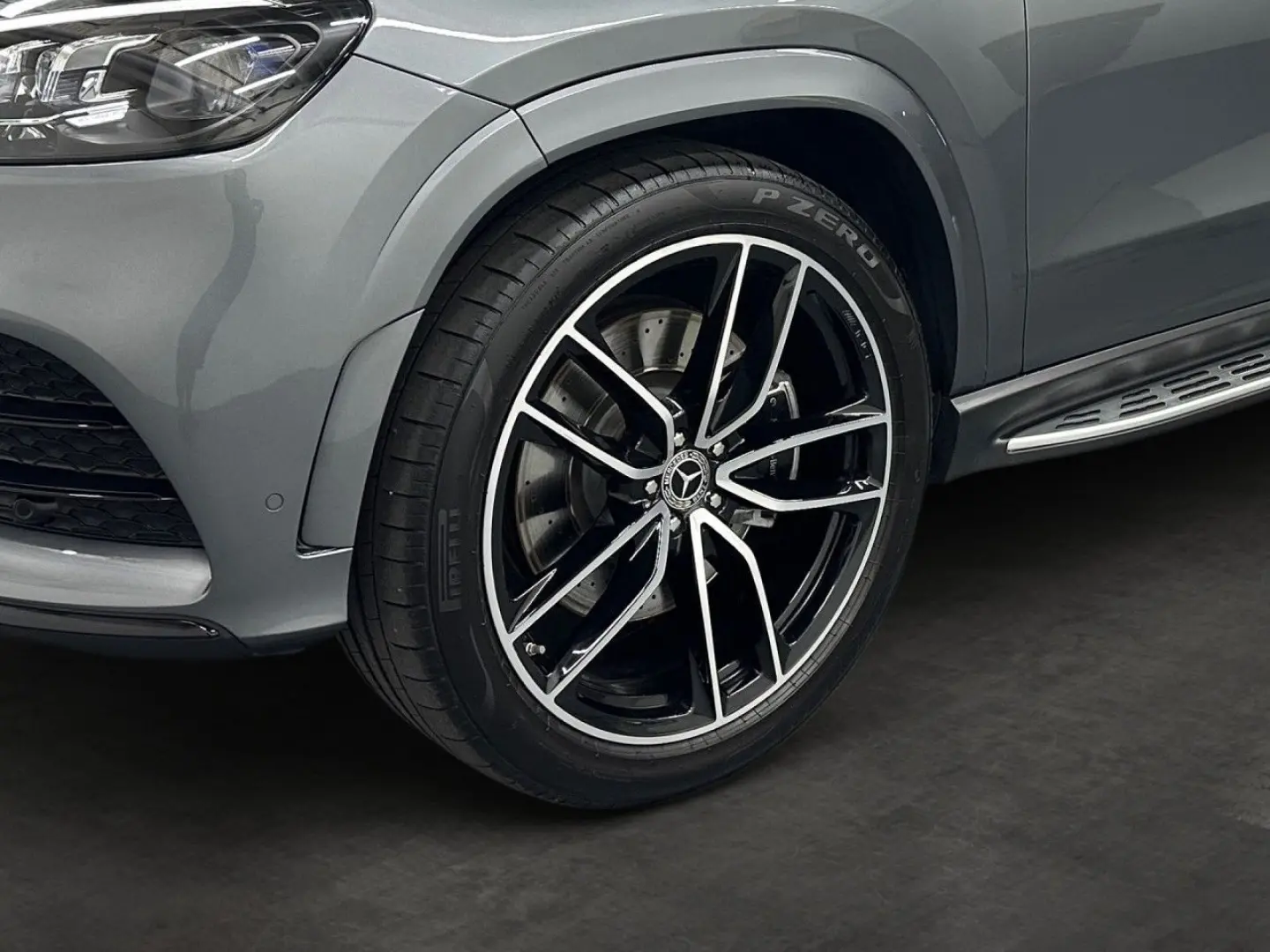 GLS 400 d 4Matic AMG+HUD+PANO+AHK+HANDS-FREE