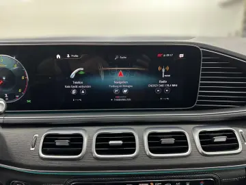GLS 400 d 4Matic AMG+HUD+PANO+AHK+HANDS-FREE
