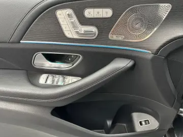 GLS 400 d 4Matic AMG+HUD+PANO+AHK+HANDS-FREE