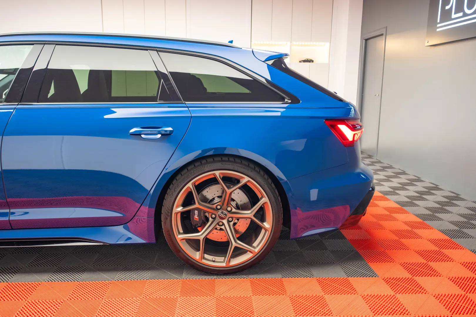 Audi RS6 Avant  quattro 4.0  RS6
