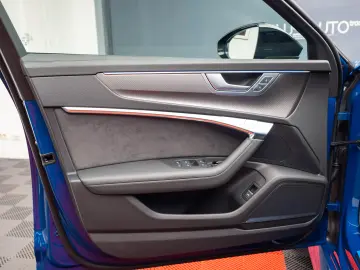Audi RS6 Avant  quattro 4.0  RS6