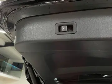 GLS 400 d 4M AMG PanoDISTRONIC+ 360°-K MBUX AHK 