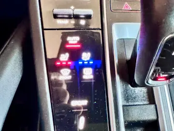 Cayenne Platinum Edition Pano ACC 360°Luft 21Zol