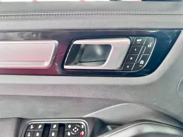 Cayenne Platinum Edition Pano ACC 360°Luft 21Zol