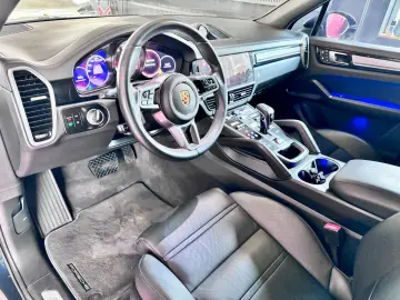 Cayenne Platinum Edition Pano ACC 360°Luft 21Zol