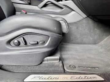 Cayenne Platinum Edition Pano ACC 360°Luft 21Zol