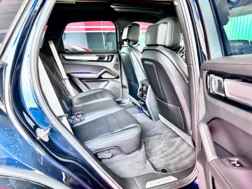 Cayenne Platinum Edition Pano ACC 360°Luft 21Zol