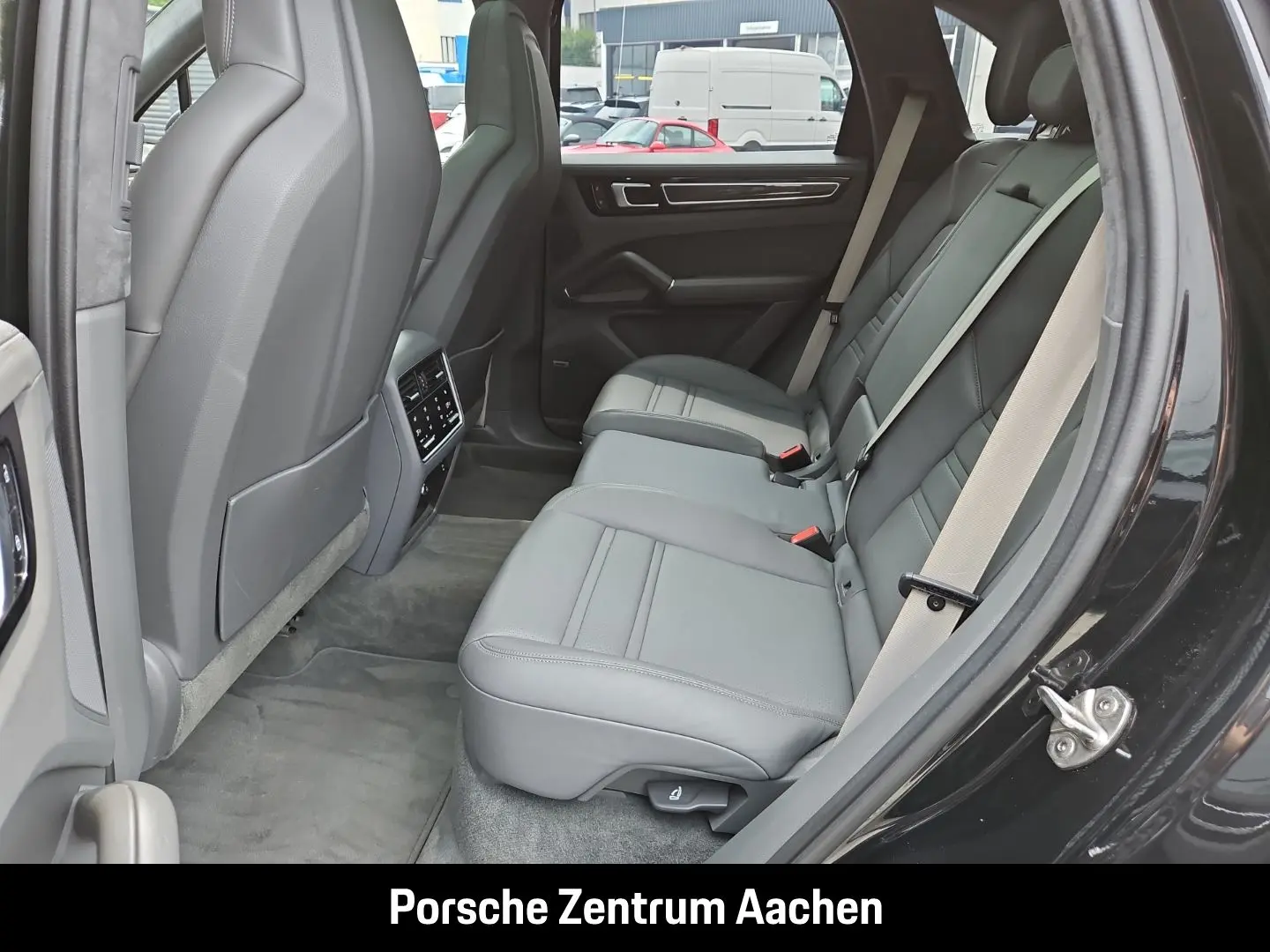 Cayenne Platinum Edition BOSE Sportabgasanlage