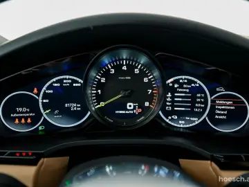 Cayenne E-Hybrid 21