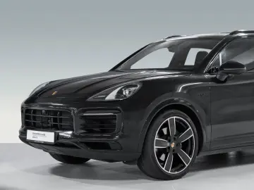Cayenne E-Hybrid Platinum Edition 22-Zoll HUD