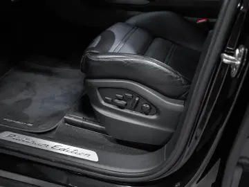 Cayenne E-Hybrid Platinum Edition 22-Zoll HUD
