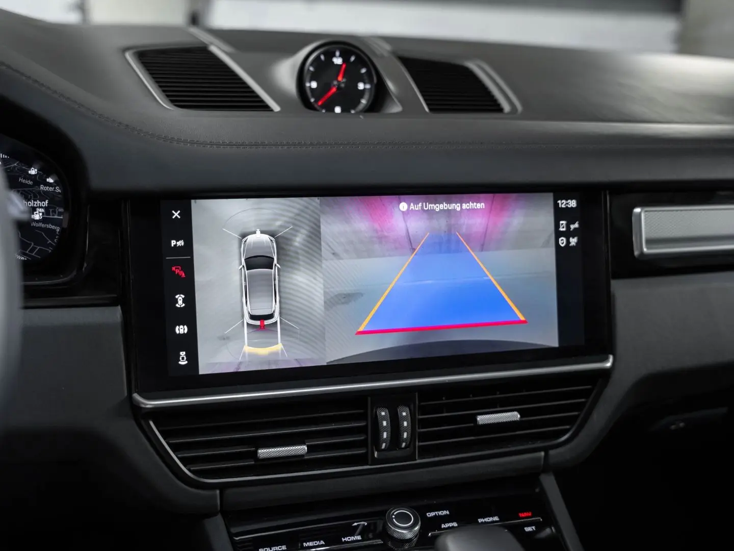 Cayenne E-Hybrid Platinum Edition 22-Zoll HUD