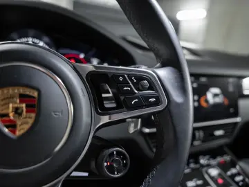 Cayenne E-Hybrid Platinum Edition 22-Zoll HUD