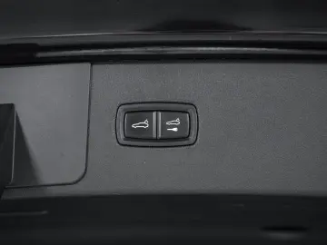 Cayenne E-Hybrid Platinum Edition 22-Zoll HUD