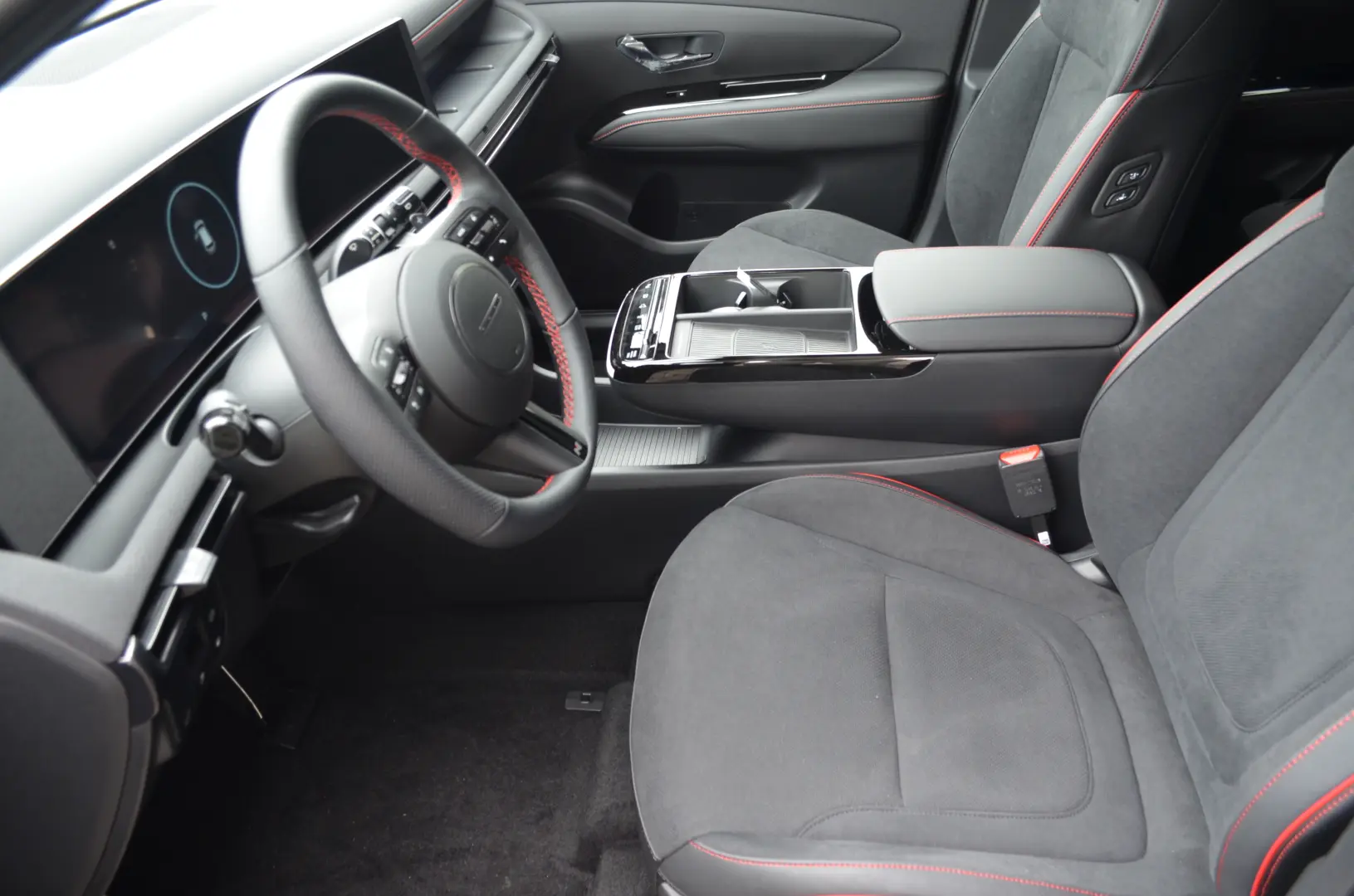 Hyundai Tucson Luxury N Line 1.6L 252CP 4WD