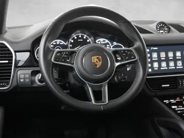 Cayenne E-Hybrid HuD Pano SoftClose Luft Bose 14