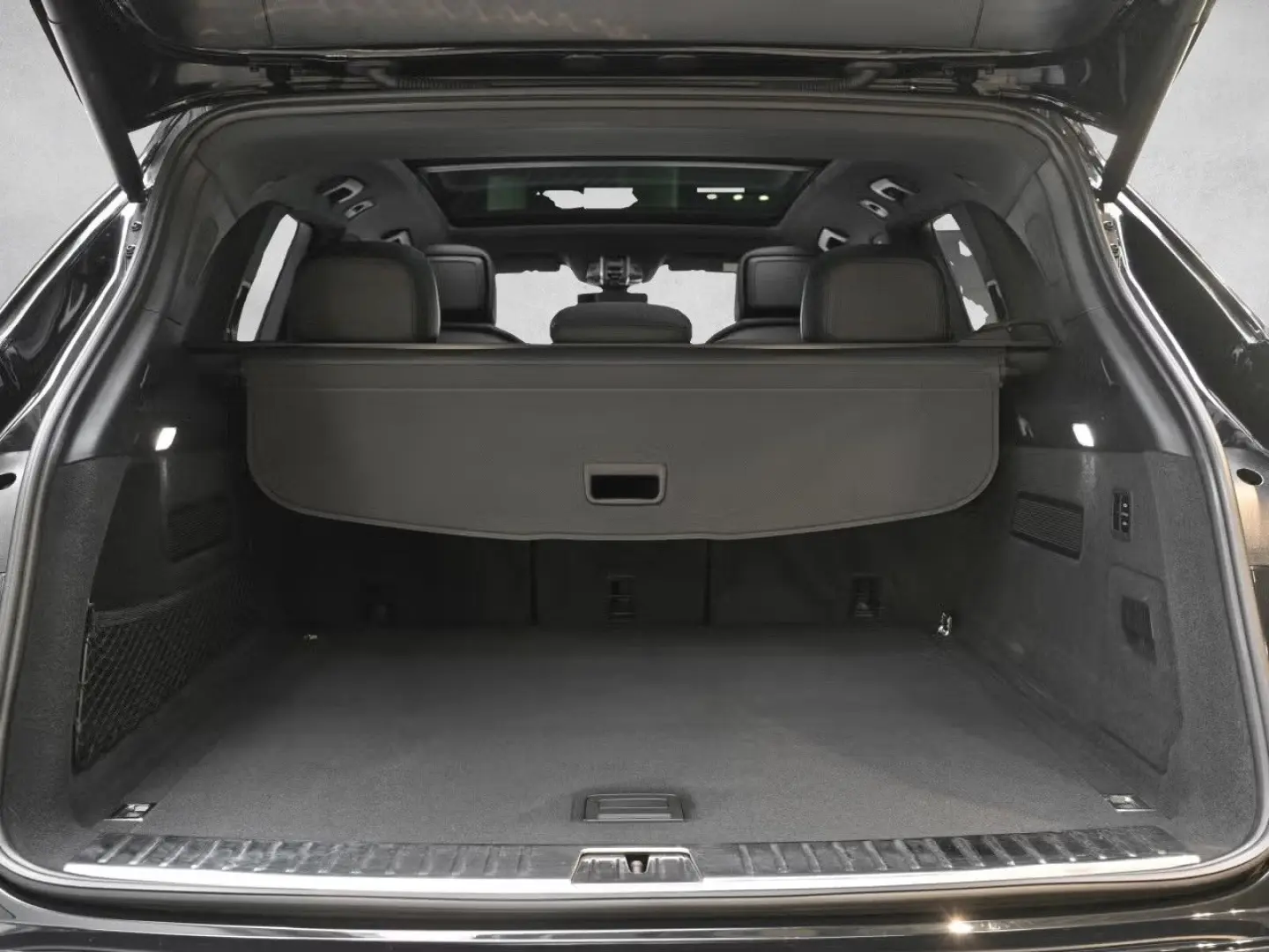 Cayenne E-Hybrid HuD Pano SoftClose Luft Bose 14