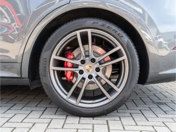 Cayenne EU6d GTS Matrix LED BOSE Ad.Luftfederung