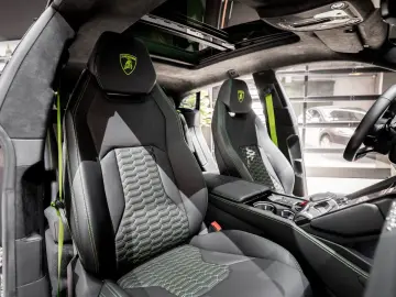 Urus 4.0 V8 S