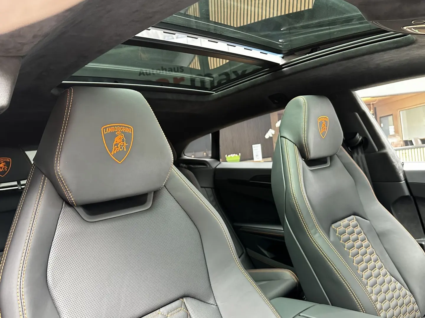 URUS Urus PANO CARBON PACKET B&O SOUND