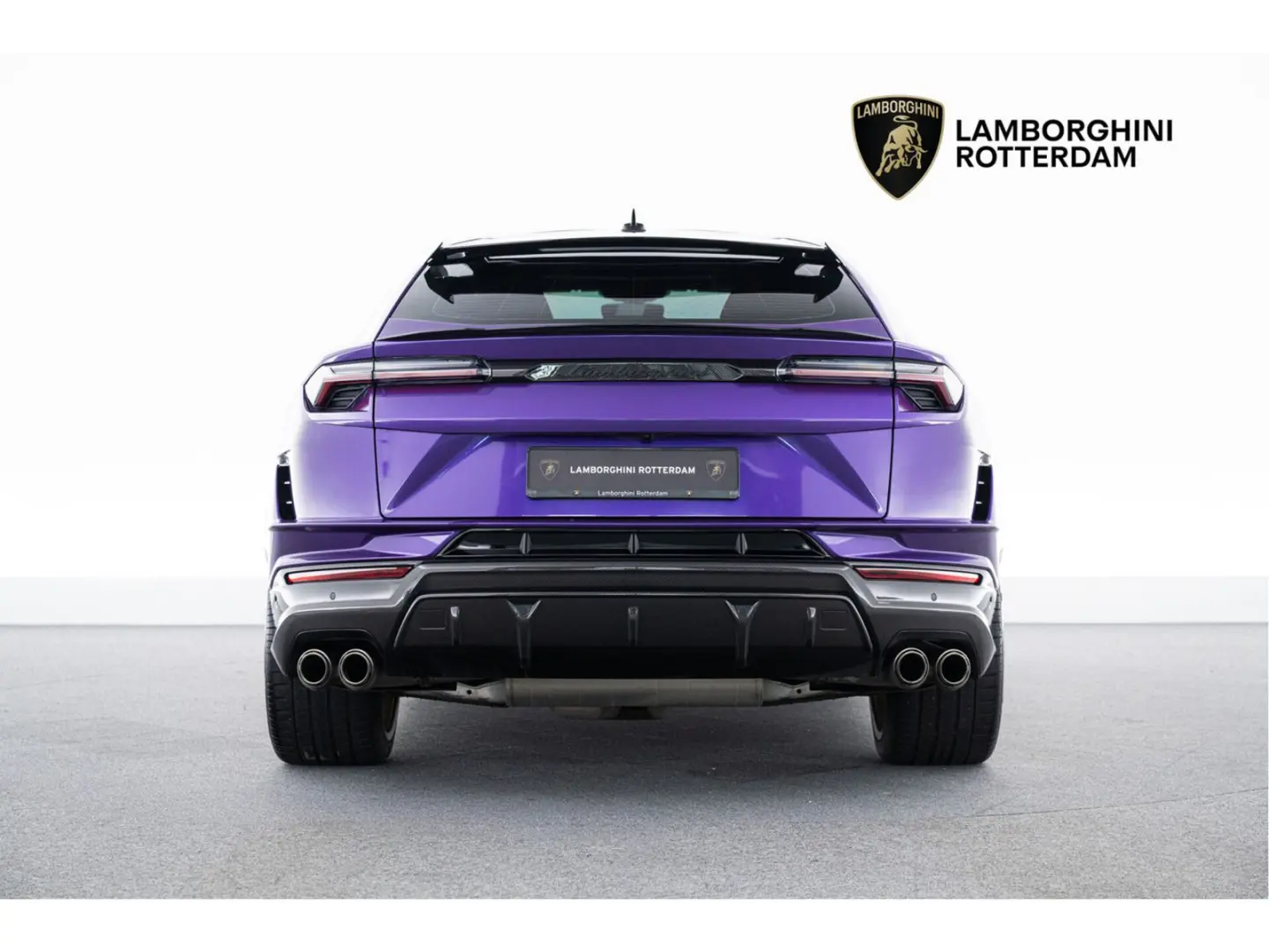 Urus Performante | MY23 | Carbon Roof