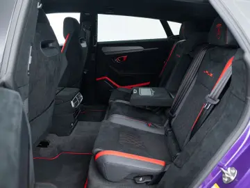 Urus Performante | MY23 | Carbon Roof