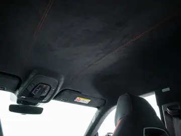 Urus Performante | MY23 | Carbon Roof