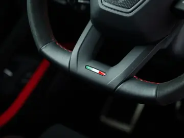 Urus Performante | MY23 | Carbon Roof