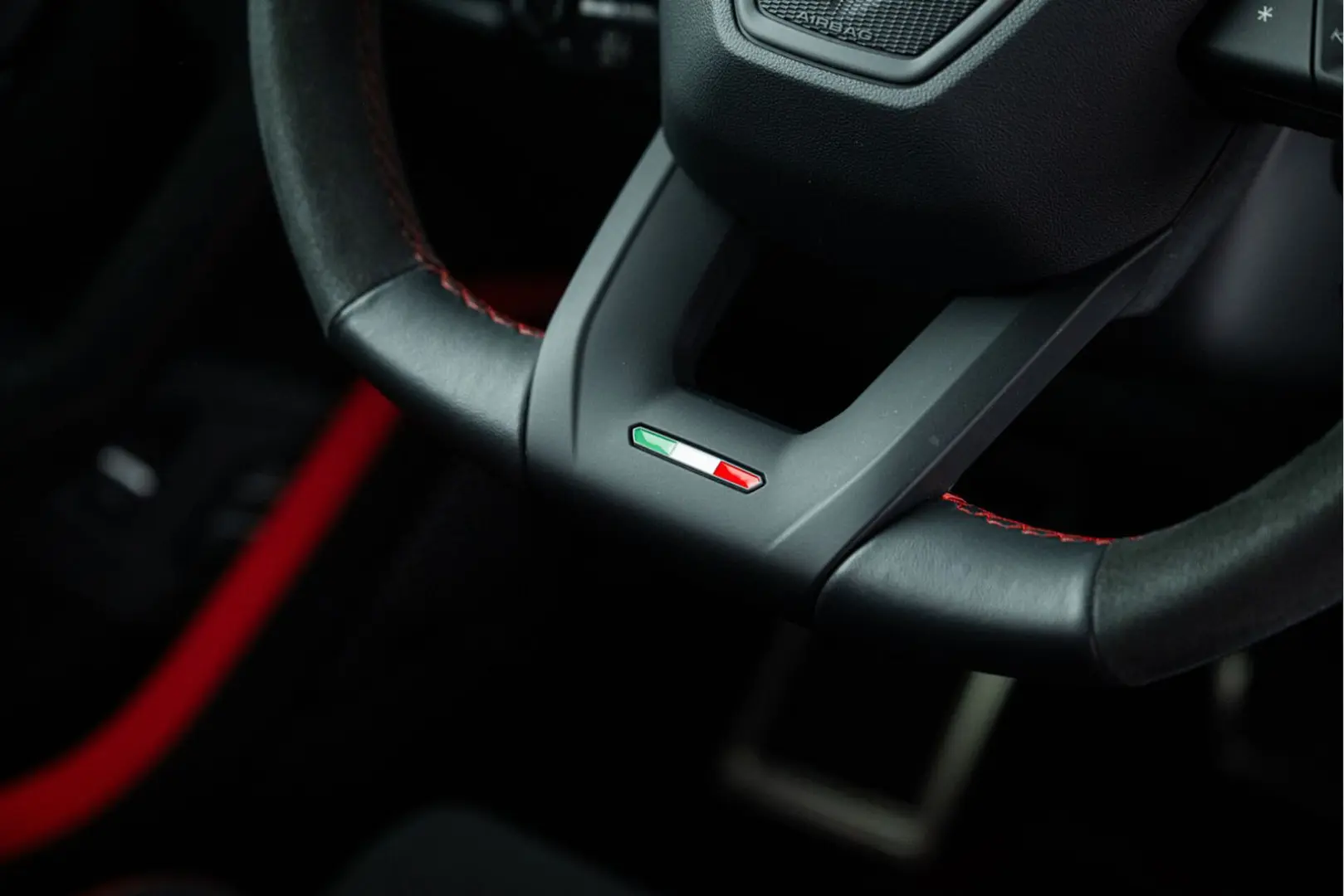 Urus Performante | MY23 | Carbon Roof