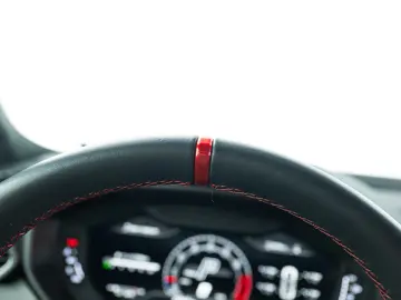 Urus Performante | MY23 | Carbon Roof