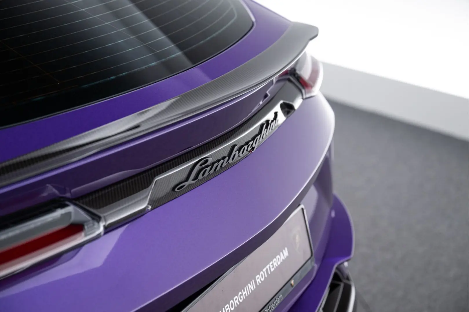 Urus Performante | MY23 | Carbon Roof