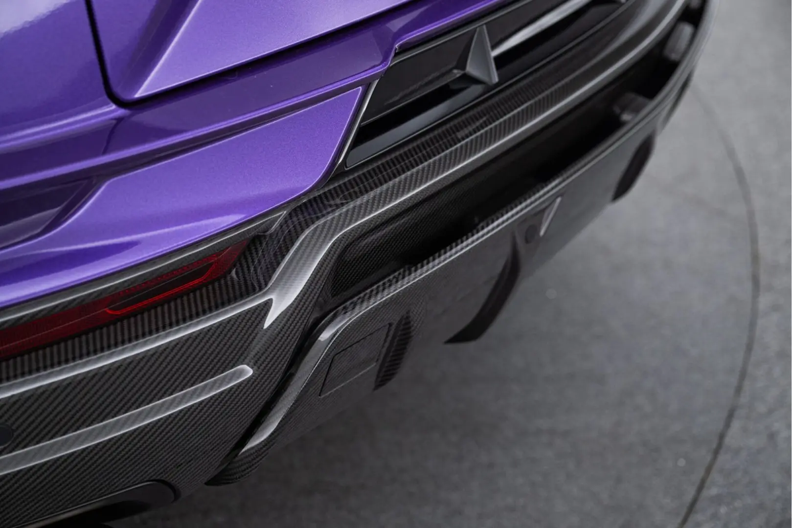 Urus Performante | MY23 | Carbon Roof