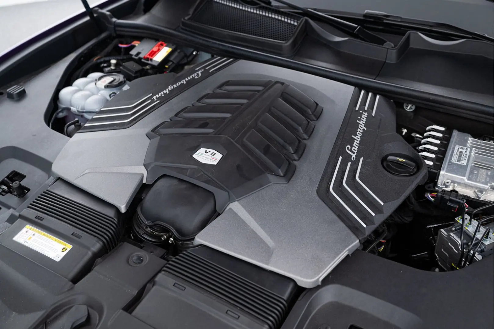 Urus Performante | MY23 | Carbon Roof