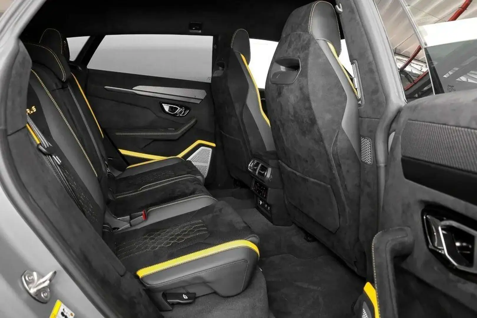 Urus Performante Assistant*NightVision*B&O*23