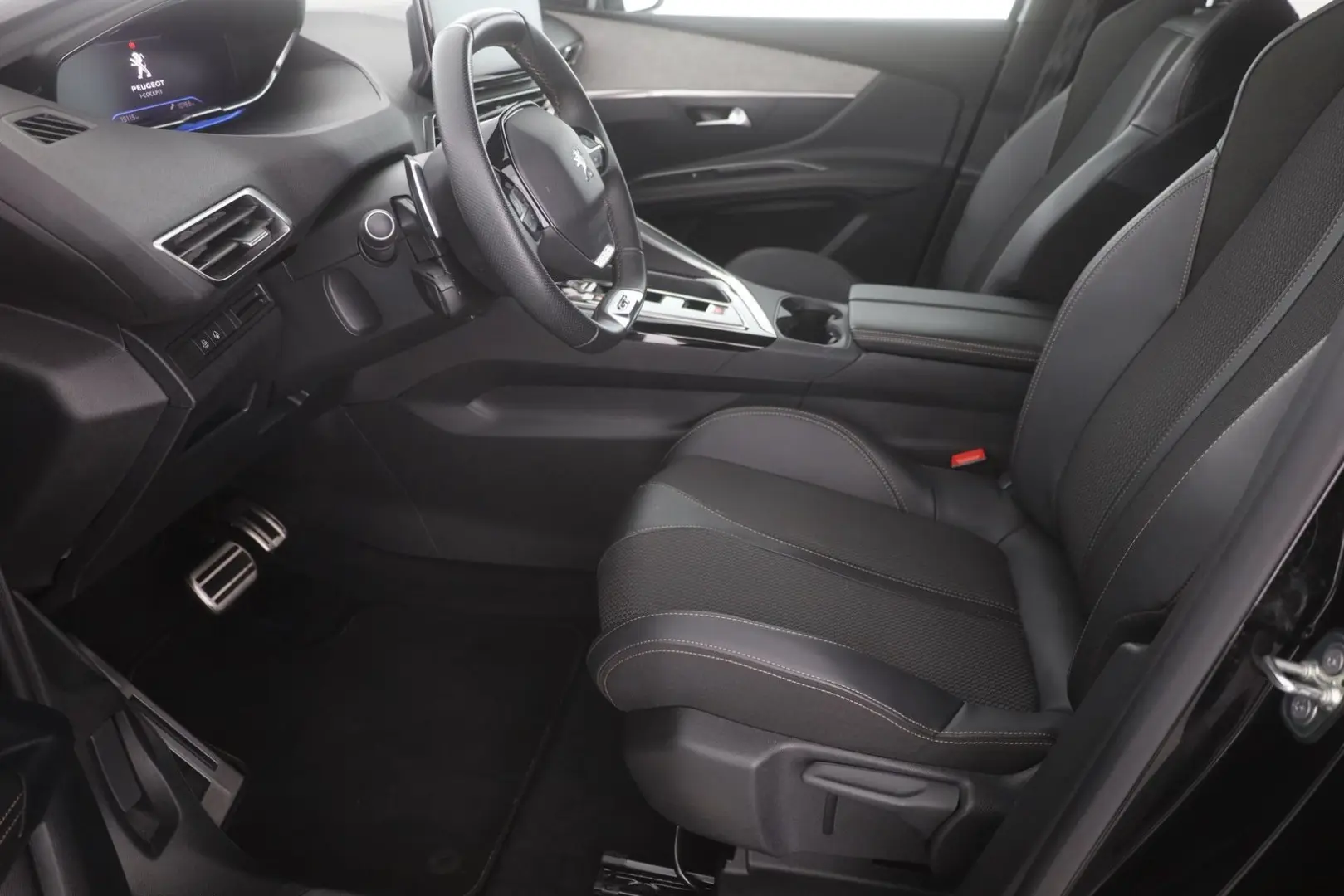 PEUGEOT 3008 GT-Line 1.2 PureTech 130 LEASING