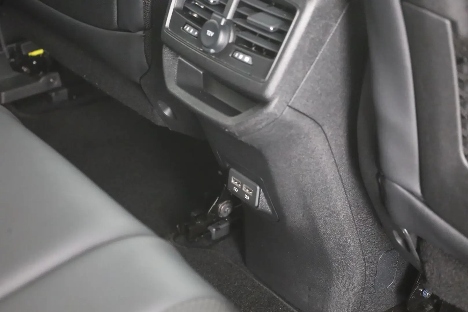 PEUGEOT 3008 GT-Line 1.2 PureTech 130 LEASING