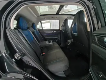 LYNK&C 01 1.5 TD PHEV 192 kW, LEASING