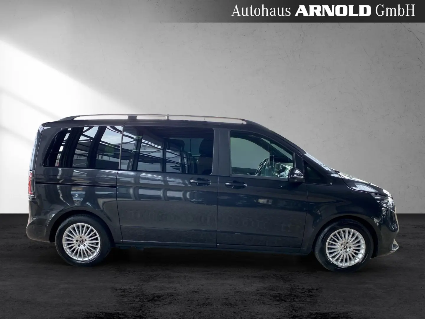 MERCEDES BENZ V220 d Kompakt 360° Distr MULTIB. 7-LOCURI
