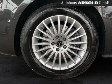 MERCEDES BENZ V220 d Kompakt 360° Distr MULTIB. 7-LOCURI