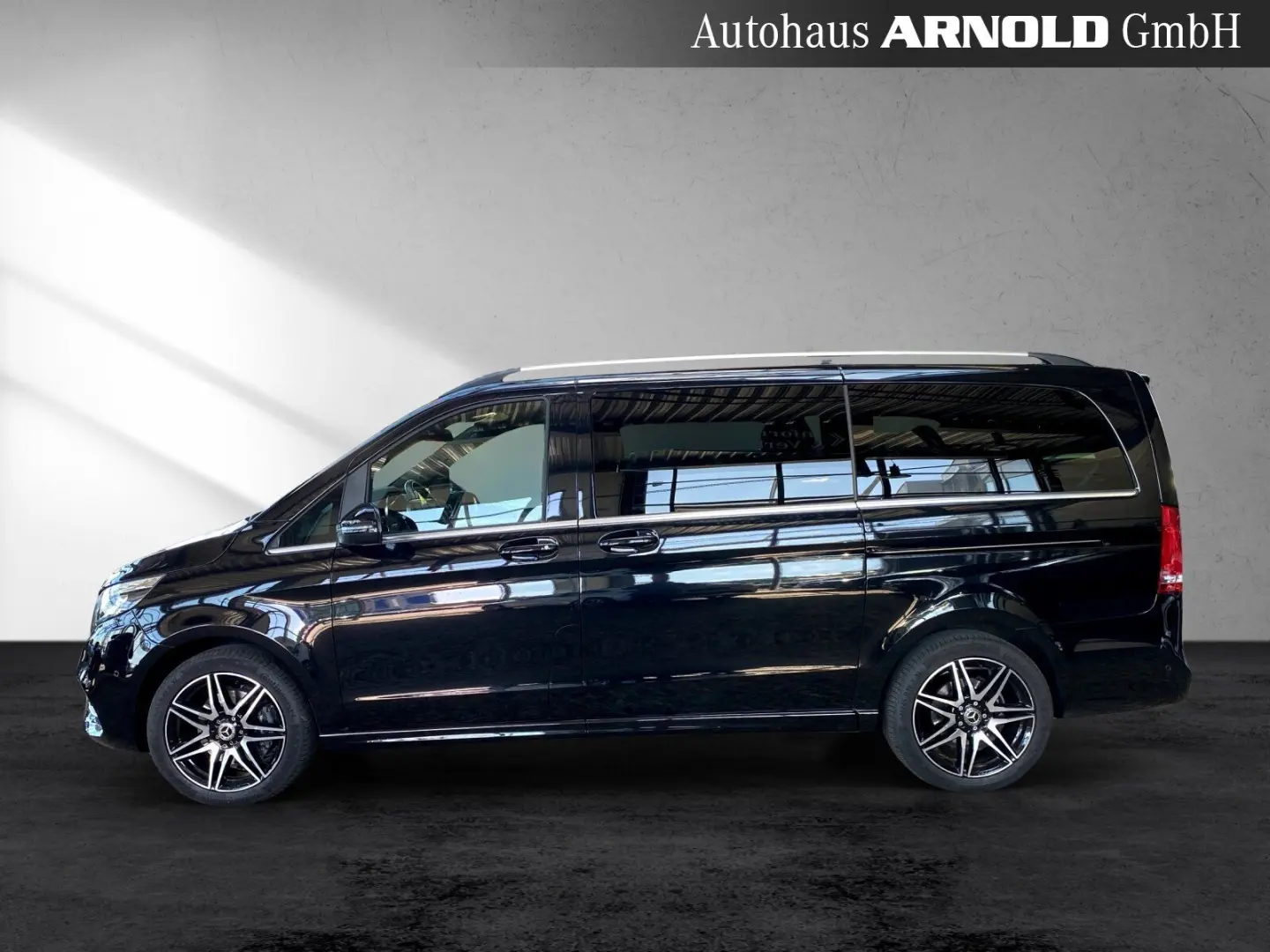 MERCEDES BENZ V300 d 4M Lang AMG 360° Distr 7-LOCURI