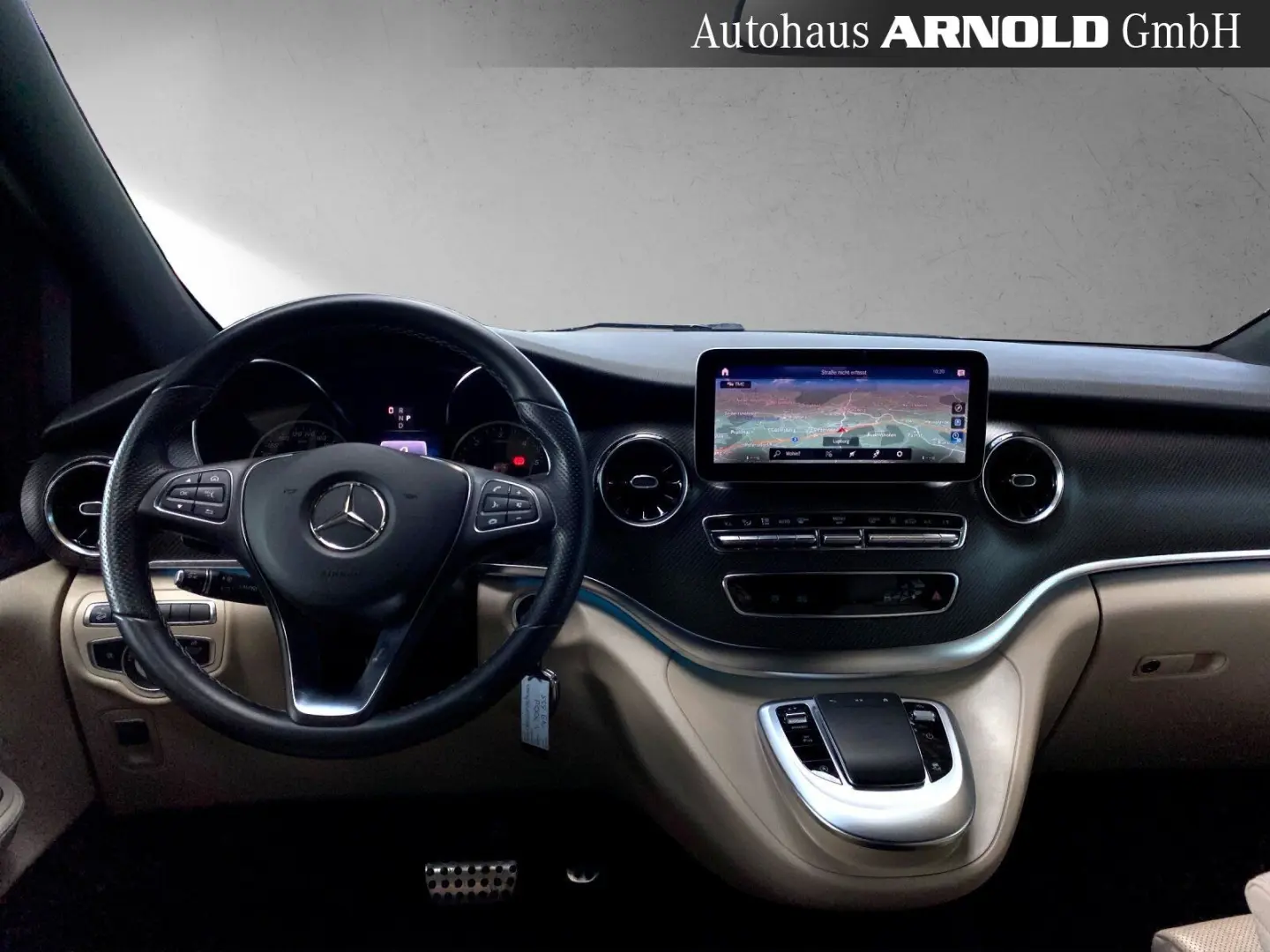 MERCEDES BENZ V300 d 4M Lang AMG 360° Distr 7-LOCURI