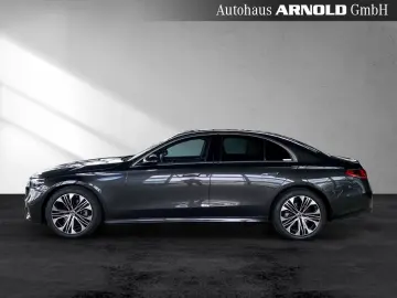MERCEDES BENZ E200 Avantgarde Distr. Sitzklima 360° LEASING