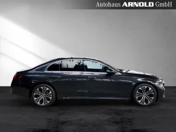 MERCEDES BENZ E200 Avantgarde Distr. Sitzklima 360° LEASING