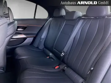 MERCEDES BENZ E200 Avantgarde Distr. Sitzklima 360° LEASING