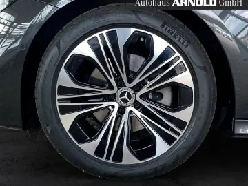 MERCEDES BENZ E200 Avantgarde Distr. Sitzklima 360° LEASING