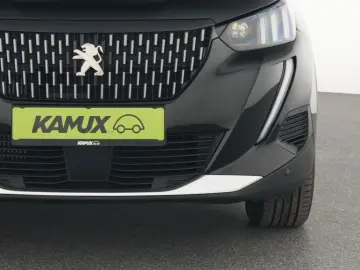 PEUGEOT 2008 1.2PureTech Aut.GT+LED+NAVI+LEASING
