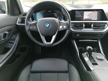 BMW 330e Limousine Sport Line LASER HuD LEASING