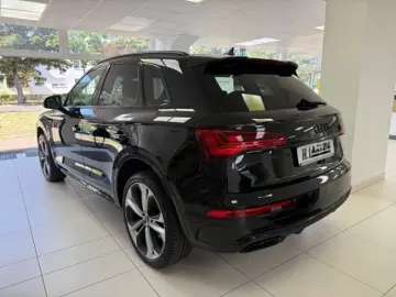 AUDI Q5 40 S line Edition One TDI quattro LEASING