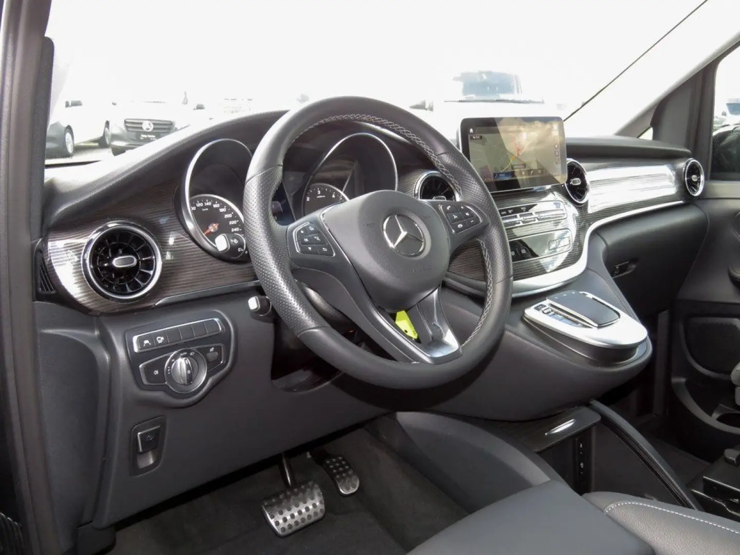 MERCEDES BENZ V250 d lang LED LEASING